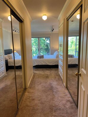 3 bedrooms, iron/ironing board, WiFi, bed sheets - Charming 3-bedroom house with WiFi and AC in lovely Coeur d'Alene (Coeur d'Alene)