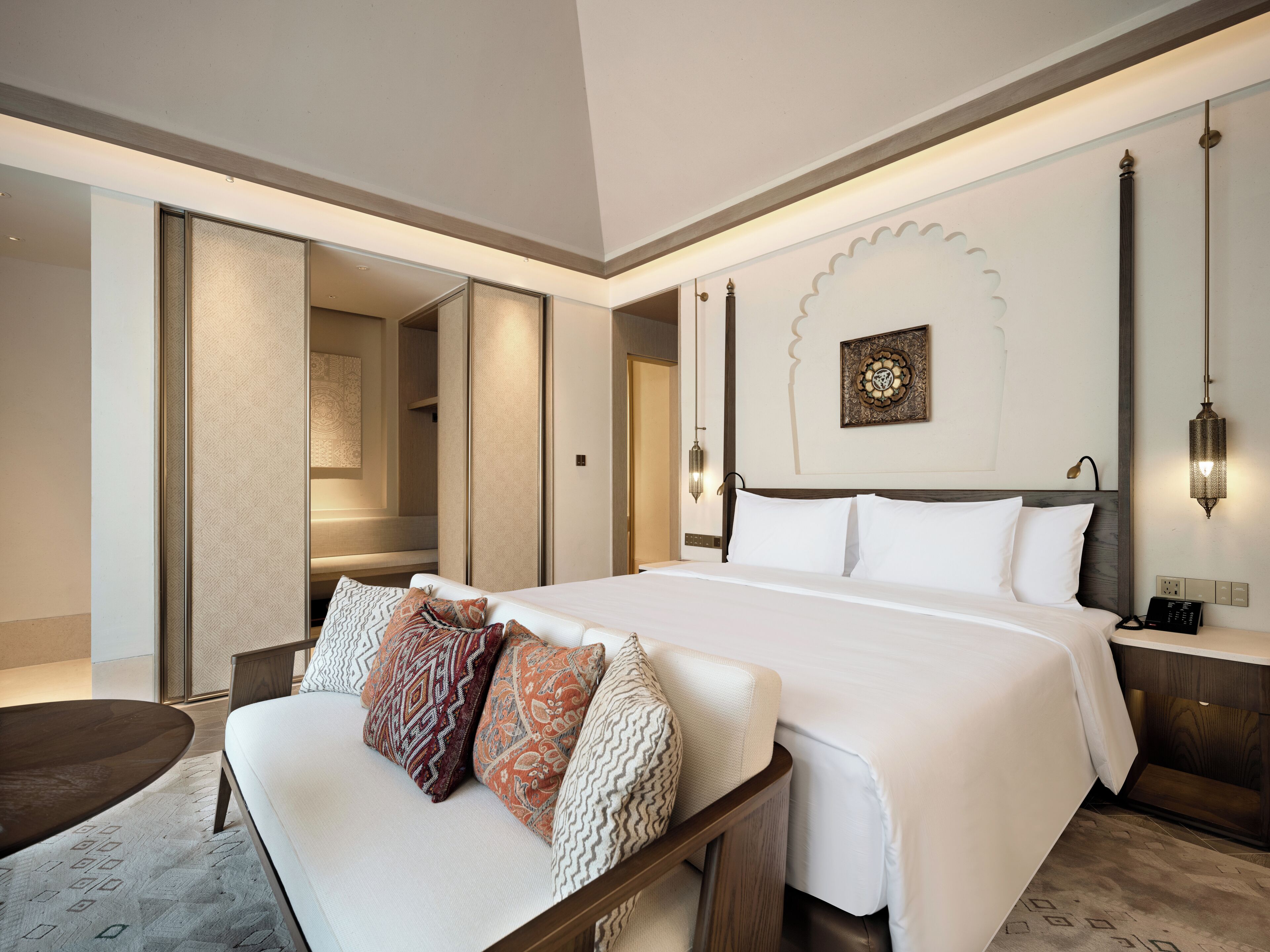 Blackout drapes, soundproofing, free WiFi