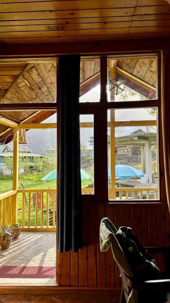 Luxury Room, Mountain View | Rollaway beds, free WiFi, bed sheets - The Great Himalayan Hikes Homestay (Shangarh)