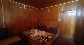 Luxury-Zimmer, Bergblick | Schallisolierte Zimmer, Zustellbetten, kostenloses WLAN, Bettwäsche