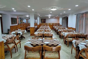 Restaurant - Hotel Kalra Regency Shimla (Shimla)
