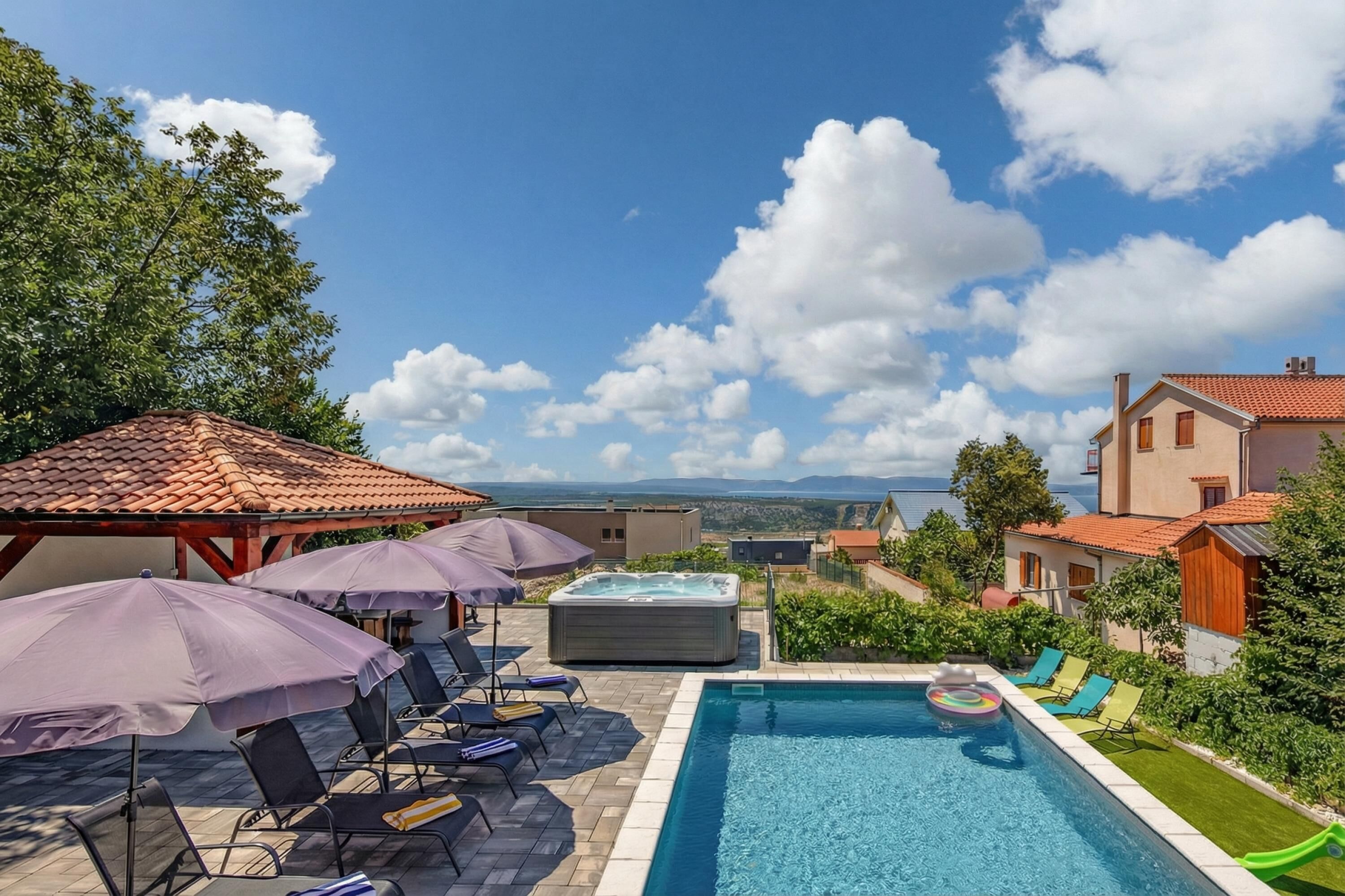 Family House, Multiple Bedrooms, 2 Bathrooms, Mountainside (Villa Natali With Pool And Sea View) | Pool