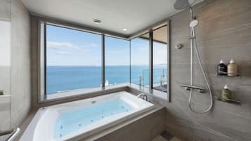 In-room safe, iron/ironing board, free WiFi, bed sheets