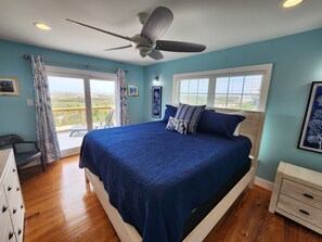 3 soverom, strykejern/-brett, wi-fi og sengetøy