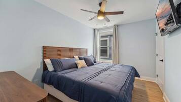 3 slaapkamers, een strijkplank/strijkijzer, gratis wifi