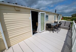 Outdoor dining - WW213 - 4 bed, Parkdean Camber (Camber)