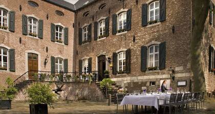 Unwind in Historic Farmhouse Room Near Maastricht City Center