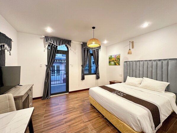 Double Room, Balcony