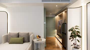 In-room safe, desk, laptop workspace, soundproofing