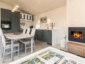 Comfort House, 2 Bedrooms | Interior