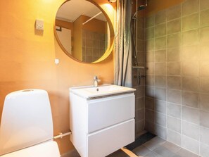 Classic House, 2 Bedrooms | Interior