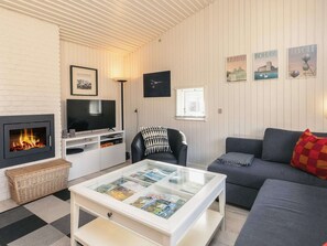 Comfort House, 2 Bedrooms | Interior