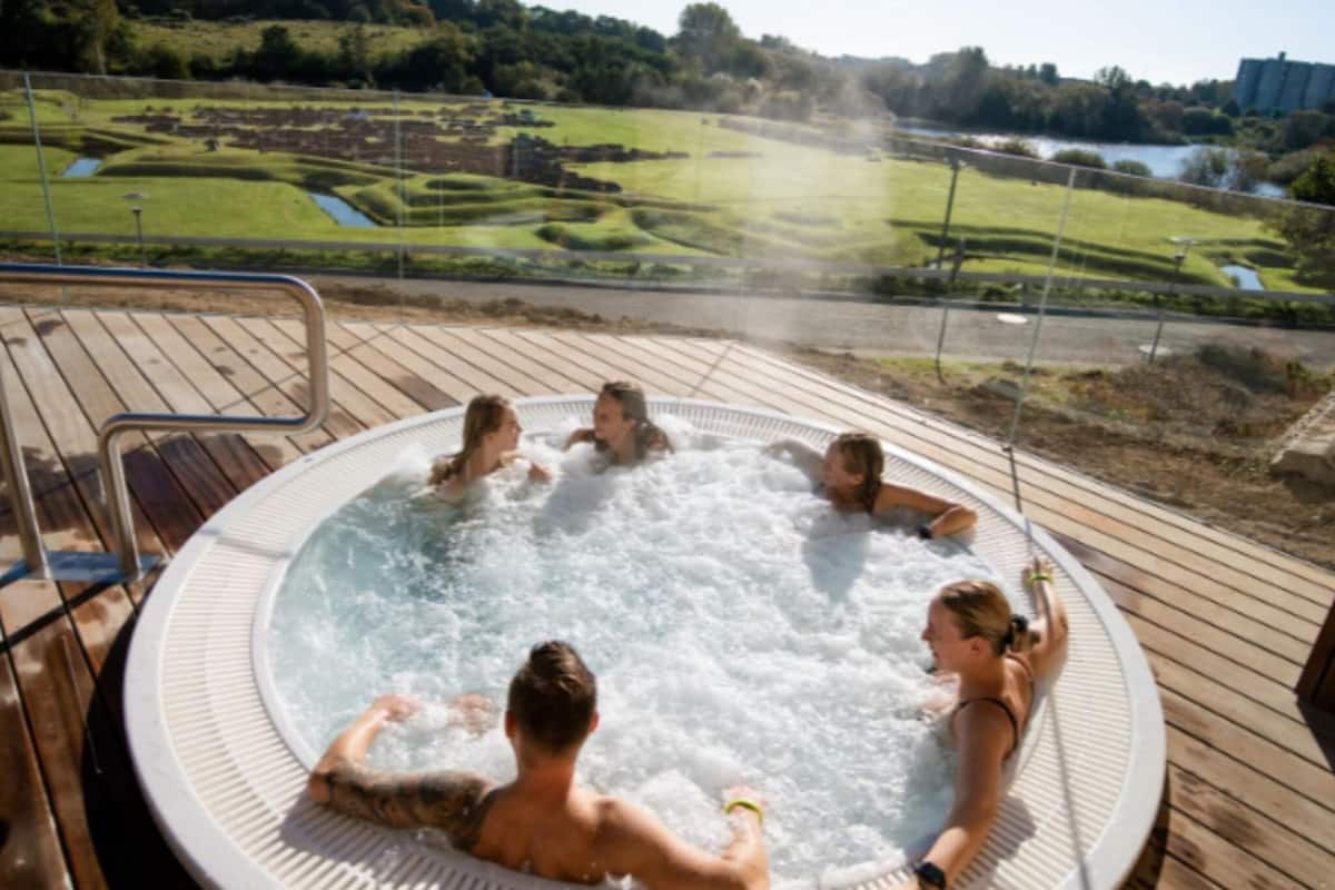 Classic House, 2 Bedrooms | Outdoor spa tub