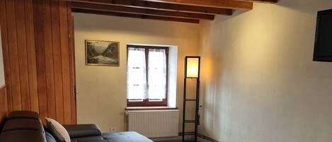 Télévision, cheminée