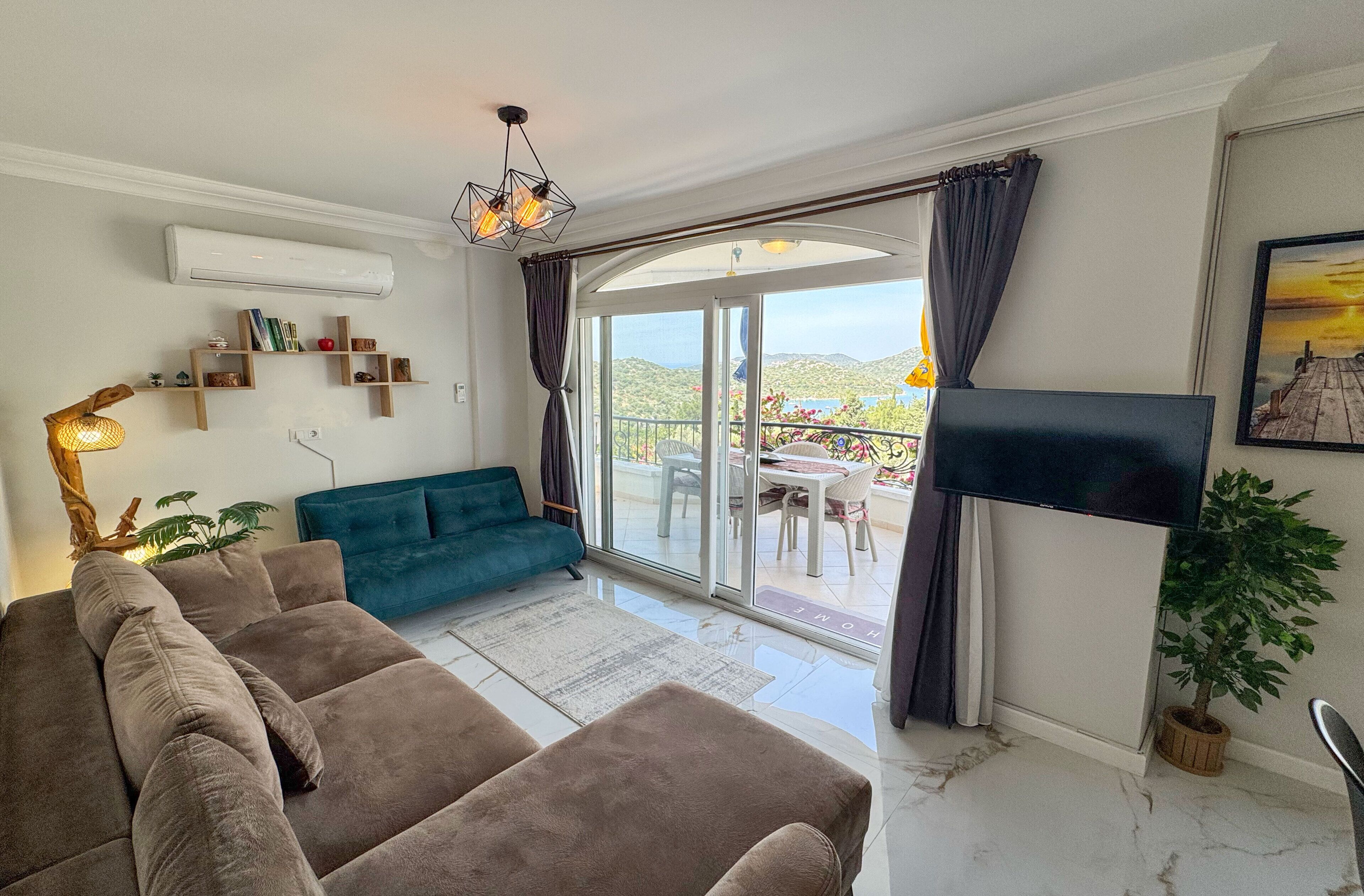 Iron/ironing board, free WiFi