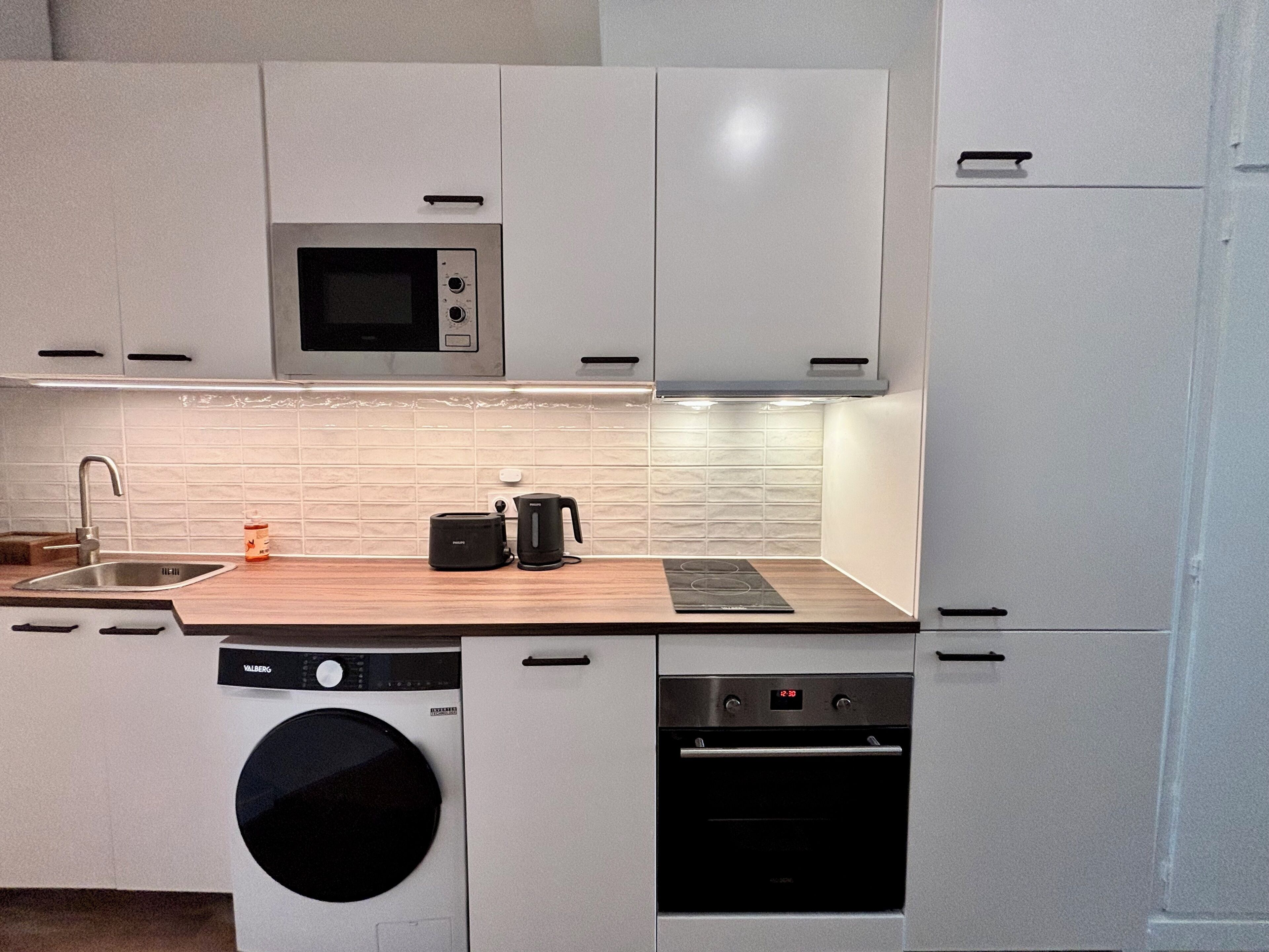 Microwave, oven, stovetop, dishwasher