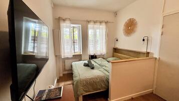 1 bedroom, iron/ironing board, free WiFi, bed sheets