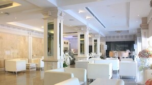 Lobby - Vwish Hotel Khon Kaen (Khon Kaen)
