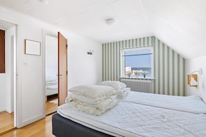 3 habitaciones, tabla de planchar con plancha y wifi gratis 