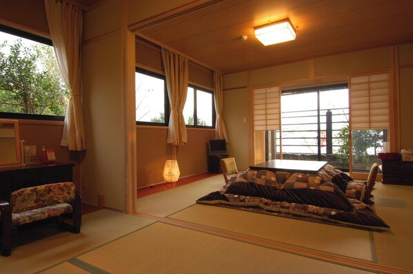 Caja de seguridad en la habitación y wifi gratis 