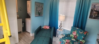 Blanche's Boudoir- A Little Sass, A Lot of Seaside