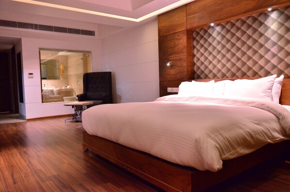 In-room safe, desk, laptop workspace, iron/ironing board