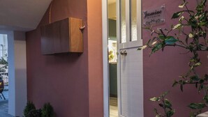 Leilighet, 1 soverom, røyk, terrasse | Utvendig detalj
