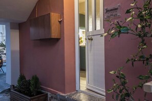 Leilighet, 1 soverom, røyk, terrasse | Utvendig detalj