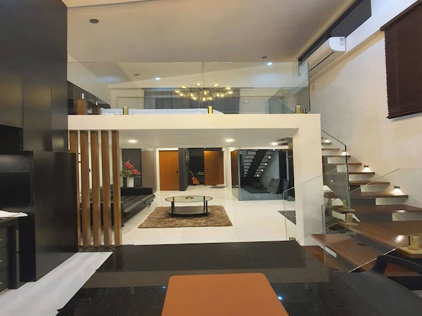 Casa Prinza Luxury Suite - Binangonan