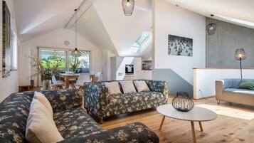 Télévision, table de tennis de table