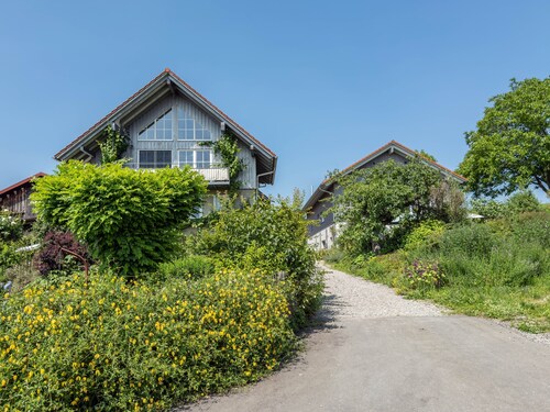 Ferienwohnung '2' mit Gemeinschaftsgarten und Wi-Fi