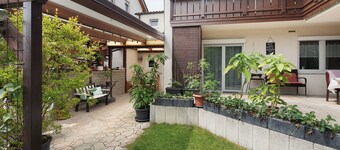 Apartment 'Weingärtner' with Private Terrace, Shared Garden and Wi-Fi