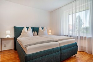 1 chambre, fer et planche à repasser, Wi-Fi gratuit, draps fournis