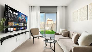 Apartment, Garden View | Living area