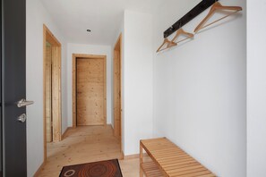 Interior - Apartment 'NaturPur' with Mountain View, Shared Terrace and Wi-Fi (Bernau im Schwarzwald)