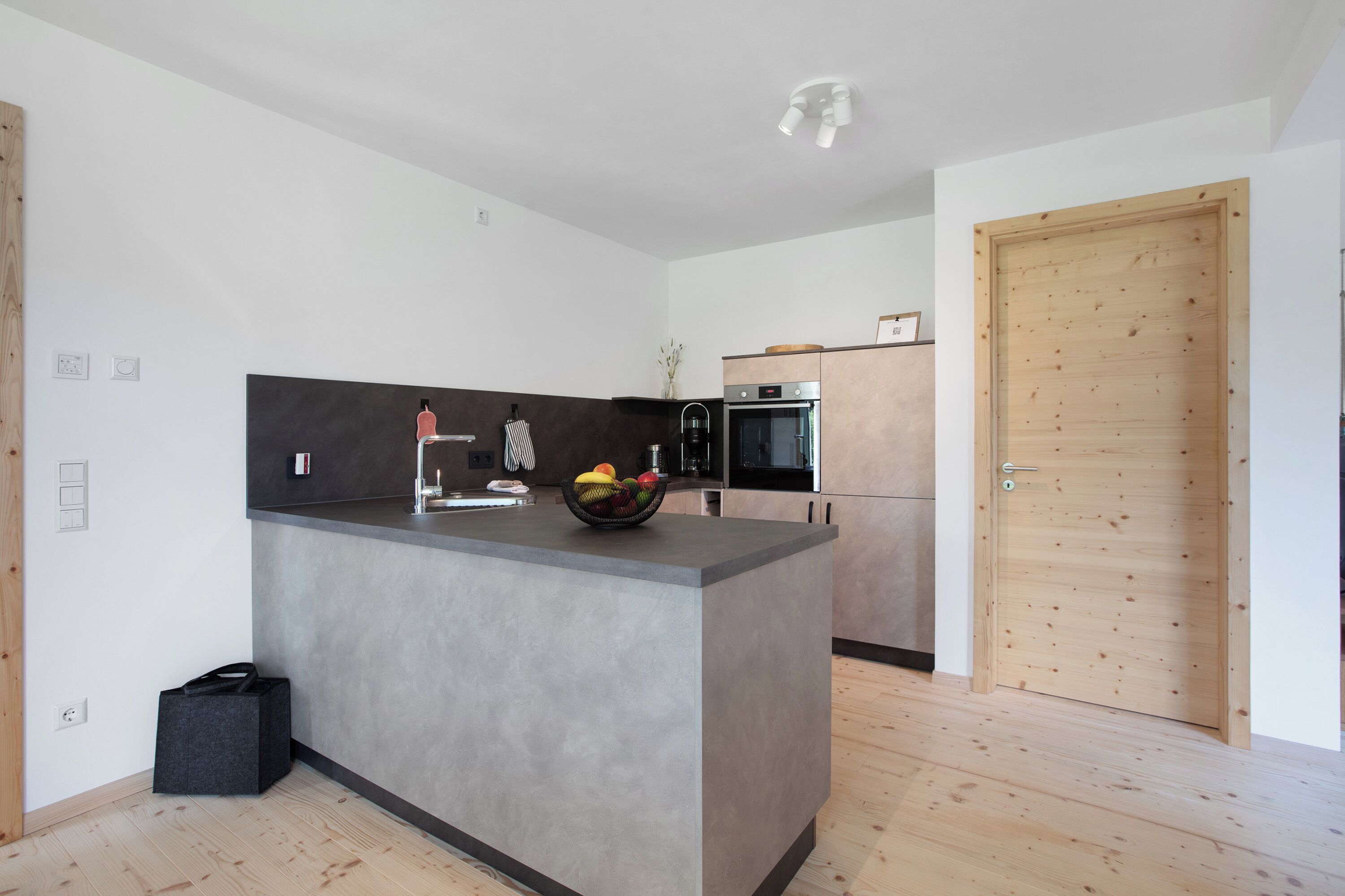 Kühlschrank, Ofen, Herdplatte, Geschirrspüler