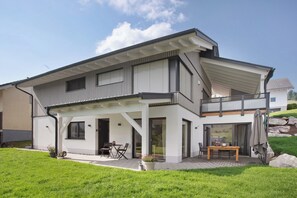 Exterior - Apartment 'NaturPur' with Mountain View, Shared Terrace and Wi-Fi (Bernau im Schwarzwald)