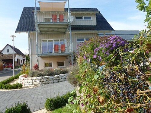 Apartment 'Red Delicious' with Shared Terrace, Shared Garden and Wi-Fi
