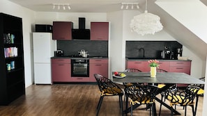 Fridge, microwave, oven, stovetop