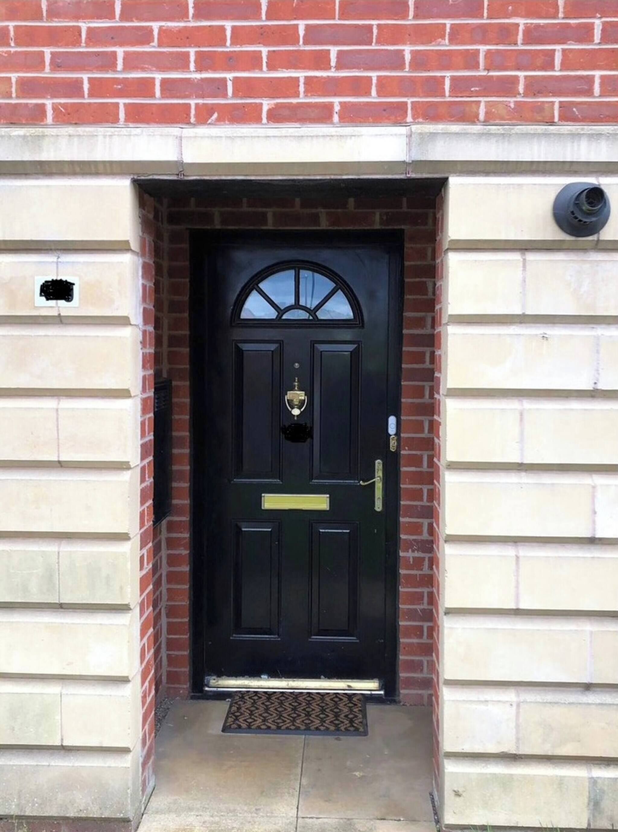 Room, 2 Bedrooms | Exterior detail