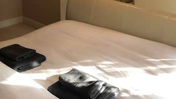 Room, 2 Bedrooms | 2 bedrooms