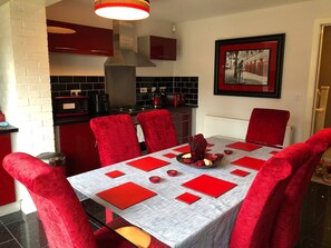 Chambre, 2 chambres | Salle à manger