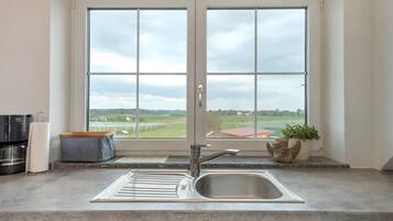 Refrigerador, horno, parrilla de estufa y lavavajillas