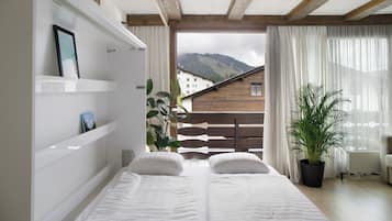 Wi-Fi de cortesia, roupa de cama