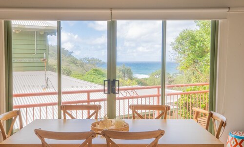 On Sea'Batical - Beachside Bliss – 2 Bedroom Apartment Just 50m from Main Beach
