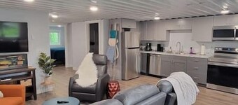 Peaceful Private Loft in Central Location