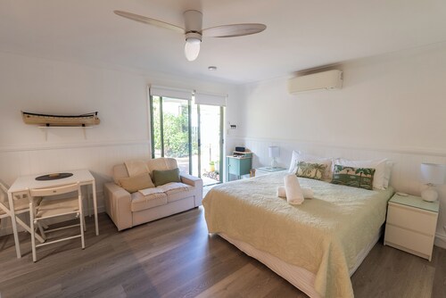 At the Beach - Modern Studio Steps from the Beach!