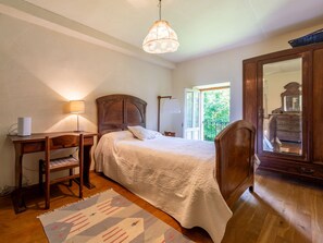 3 bedrooms