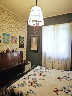 Quarto família | Individualmente decorados, individualmente mobiliados