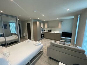 1 bedroom, iron/ironing board, WiFi, bed sheets